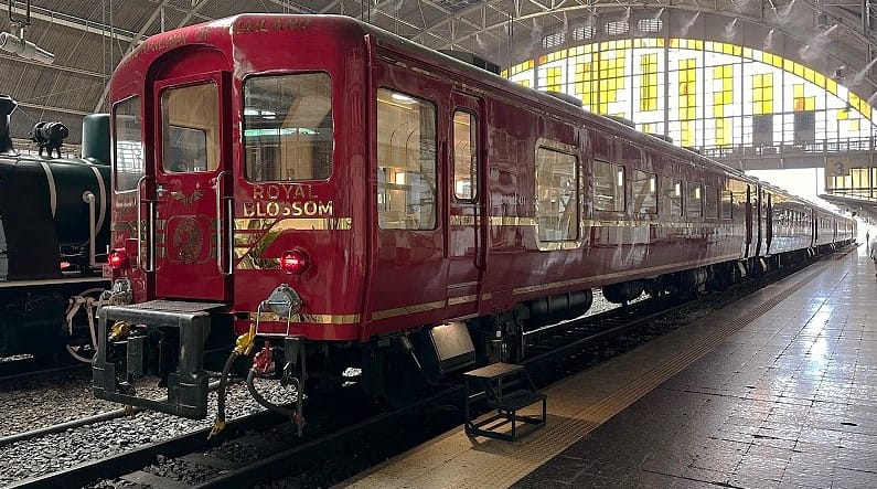 Rasakan Kemewahan Perjalanan! Jelajahi Thailand dengan Royal Blossom Luxury Train, Foto thaitrainguide.com