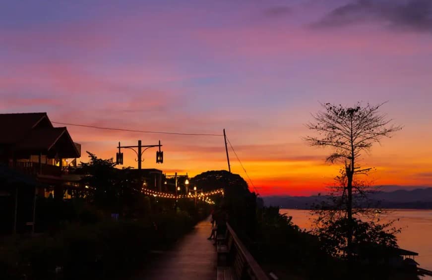 Mengapa Chiang Khan Thailand Wajib Kamu Kunjungi, Foto ik.imagekit.io