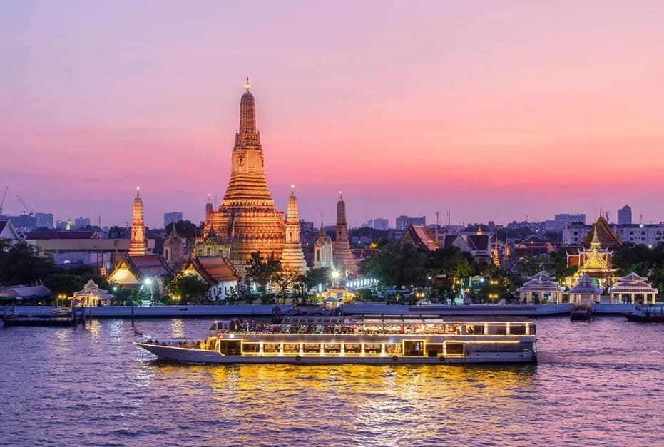Wisata Perahu Saat Sunset Sambil Menikmati Makan Malam
