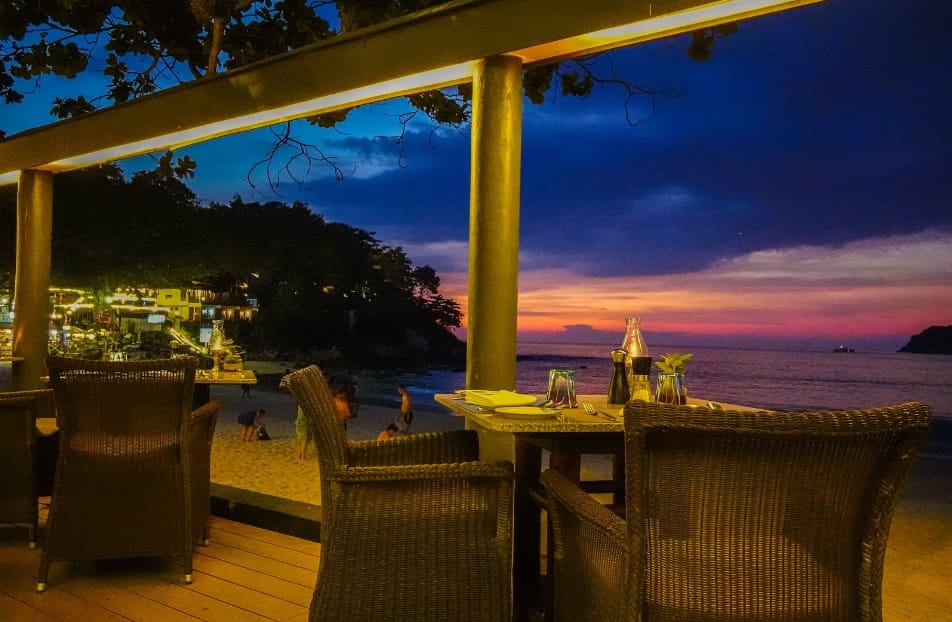 Restoran Tepi Pantai di Phuket
