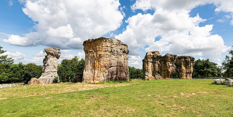 Menjelajahi Keindahan Alam Phu Laen Kha National Park Thailand, Surga Tersembunyi di Chaiyaphum, Foto thumbor.thebear.group