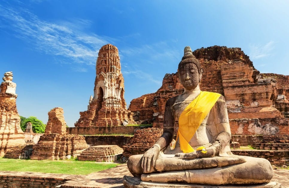 Ayutthaya Historical Park, sumber klook.com