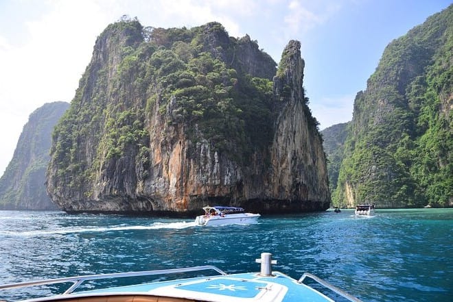 Phi Phi Don, Phi Phi Lay, Khai Nai Snorkeling Tour from Phuket